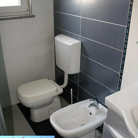 Apartament Yellow House Pula