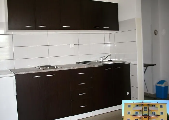 Yellow House Apartman Pula